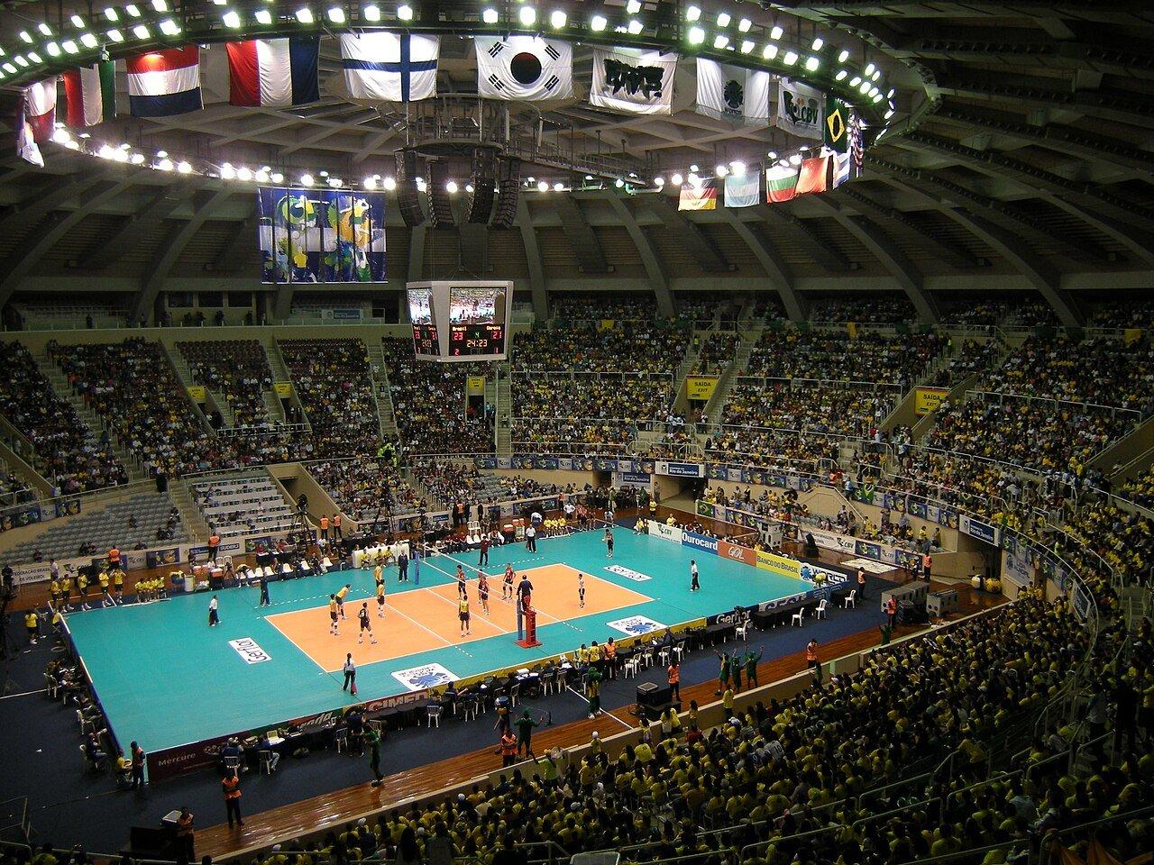 Partida de vôlei no Maracanãzinho, no Rio, em 2010; o ginásio recebeu a final do Sul-Americano.