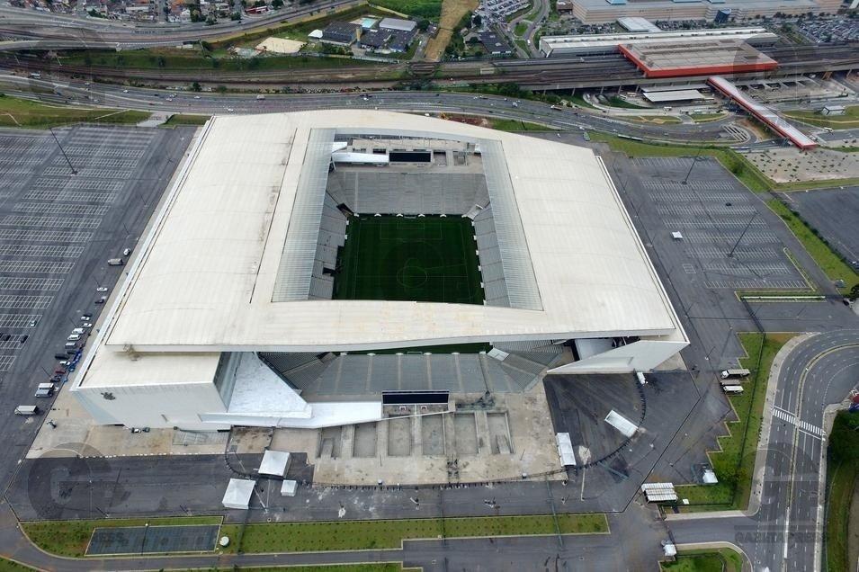 Vista aérea da Neo Química Arena, em Itaquera, zona leste de São Paulo. O estádio recebeu o jogo de ida da final do Brasileirão Feminino.