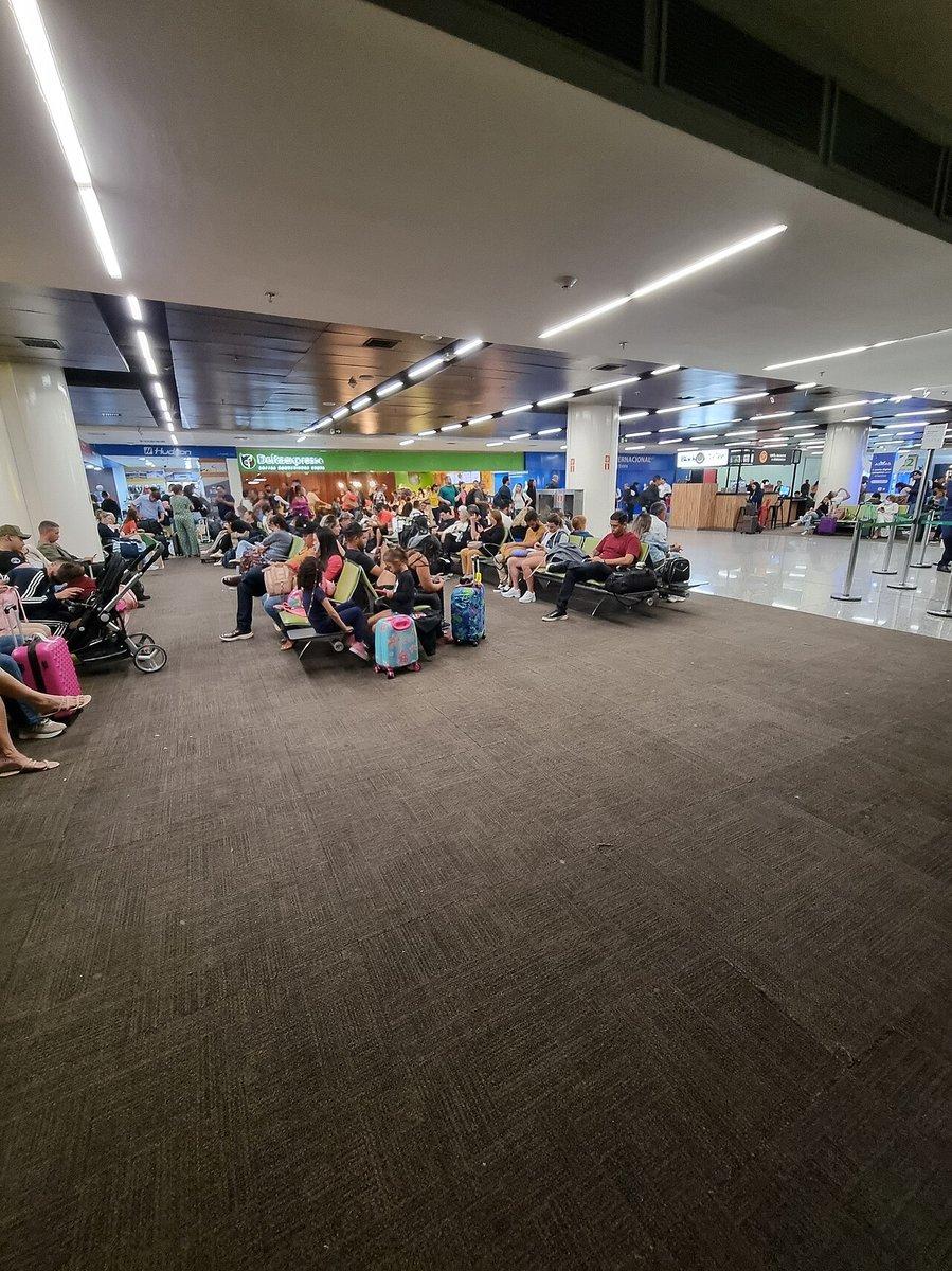 A área de embarque do Aeroporto Internacional de Brasília, em abril de 2025.
