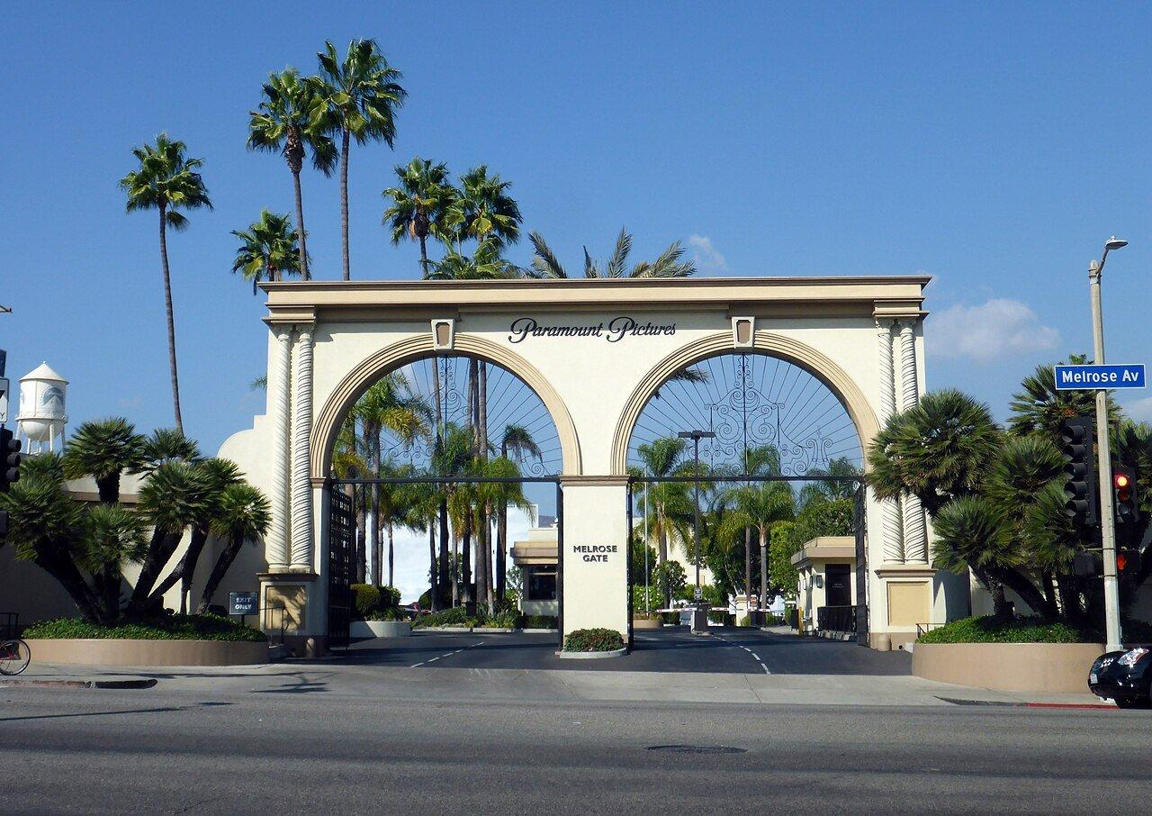 A entrada do Melrose Gate, no terreno da Paramount Pictures em Hollywood, Los Angeles, em foto de 2014. O acordo proíbe a empresa de vender o terreno por pelo menos cinco anos.