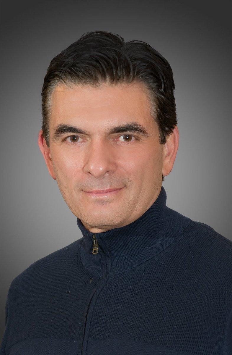 Rodrigo Paz Pereira, hoje presidente da Bolívia, em seu retrato oficial como senador por Tarija, em 2020.