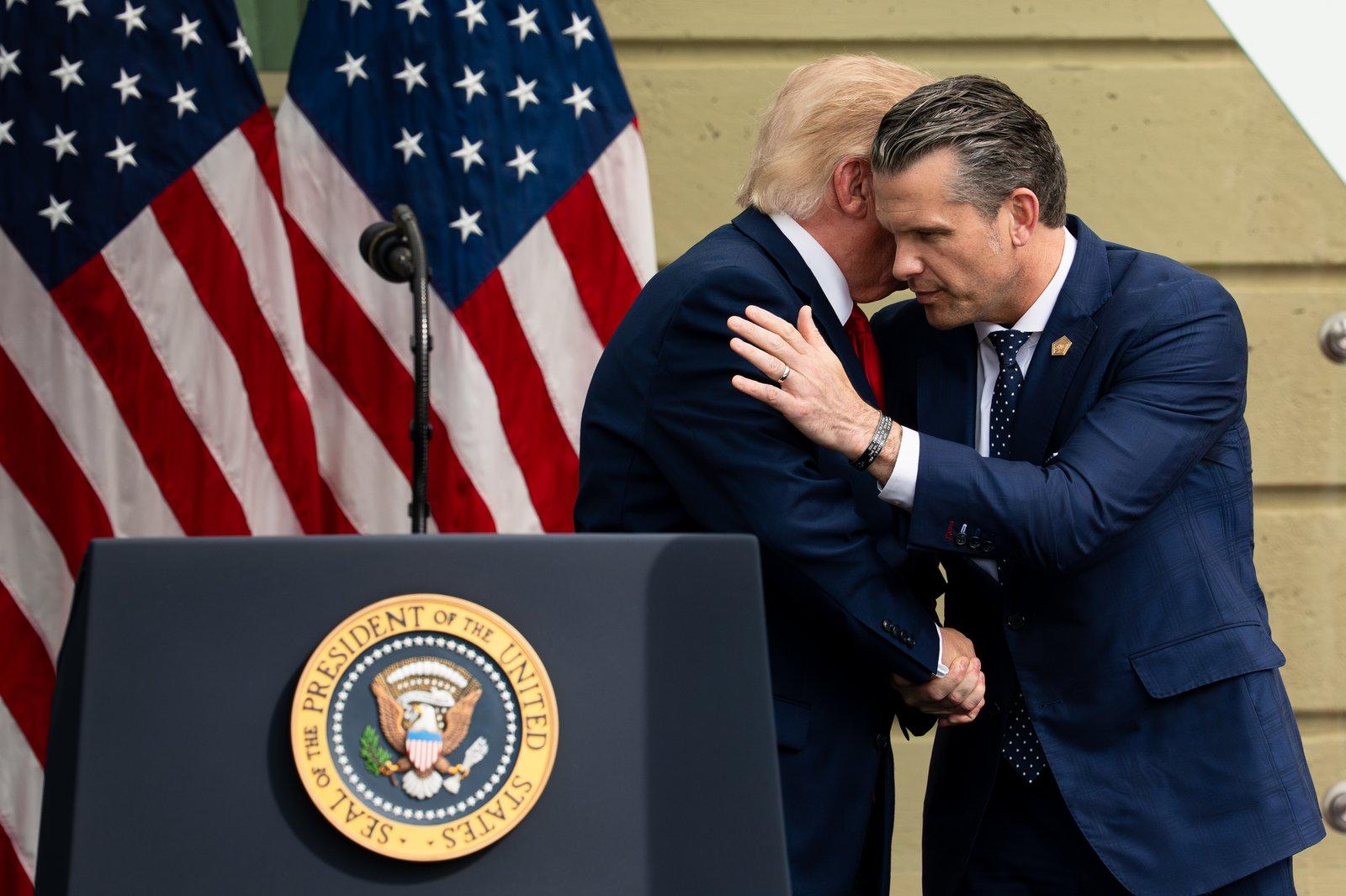 O presidente Donald J. Trump na cerimônia do Pentágono que marcou os 25 anos dos atentados de 11 de setembro, em 11 de setembro de 2026.