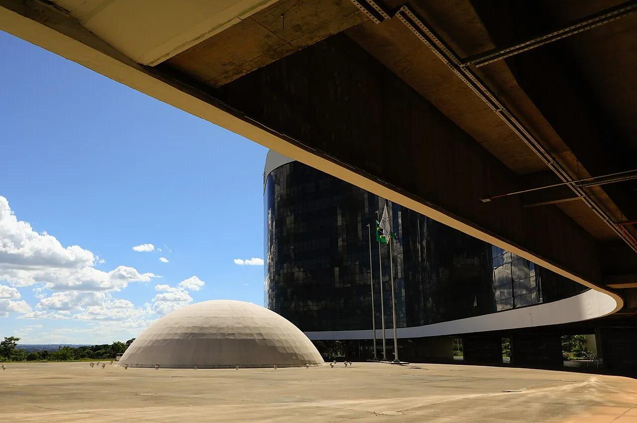 A sede do Tribunal Superior Eleitoral, em Brasília, projeto de Oscar Niemeyer, em dezembro de 2025.