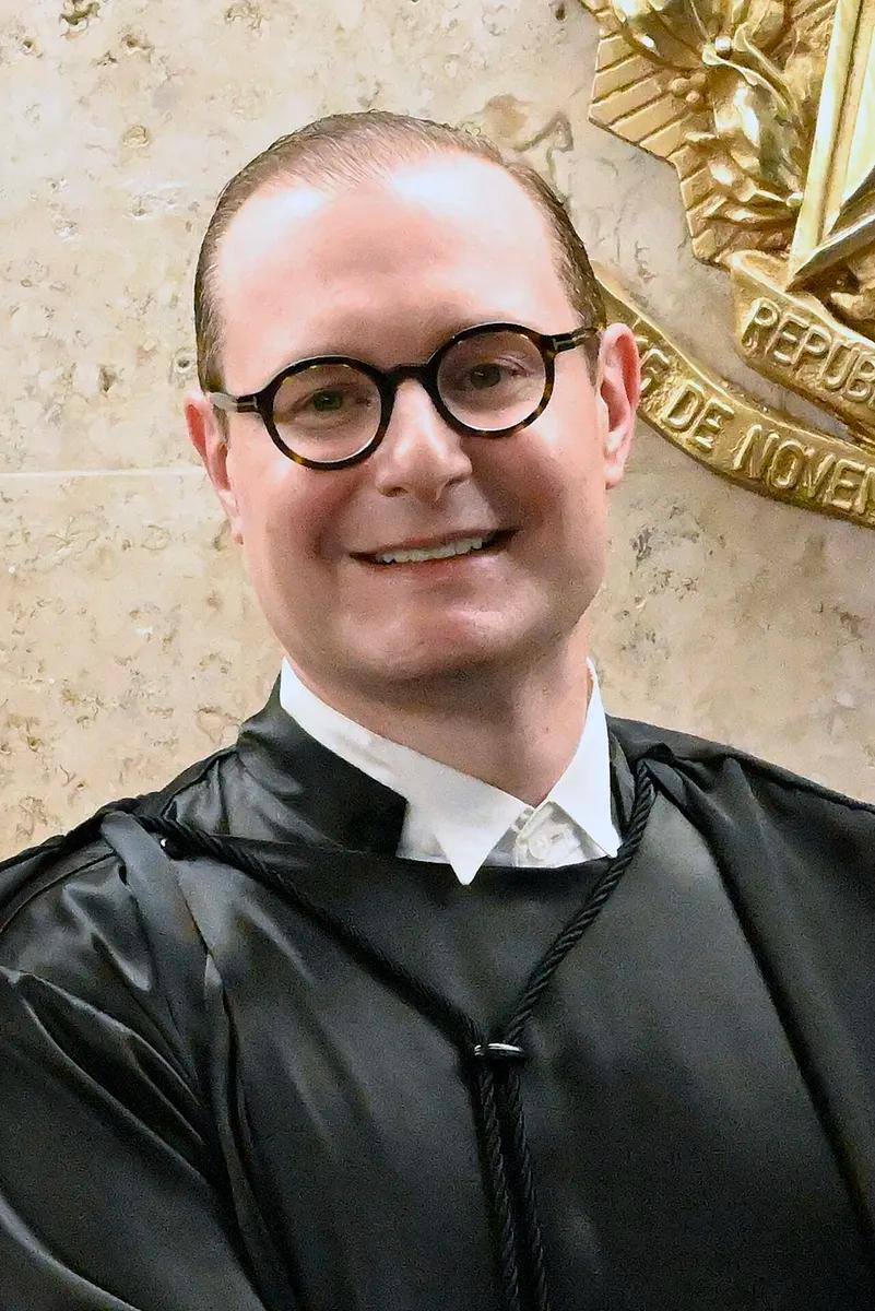 El juez Cristiano Zanin en la sesión solemne de su asunción en el Supremo Tribunal Federal, en Brasilia, en agosto de 2023.