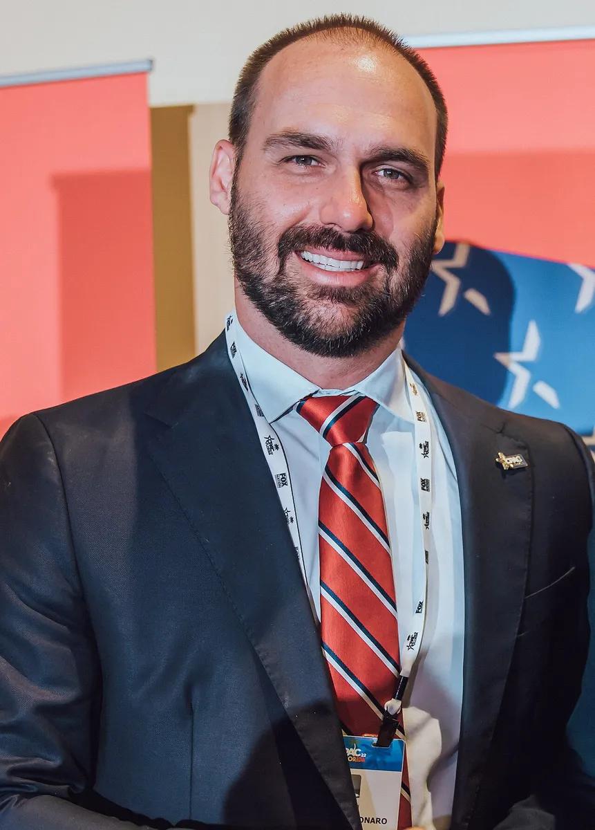 Eduardo Bolsonaro na Conservative Political Action Conference (CPAC), na Flórida, em 2022. Ele mora nos Estados Unidos desde o início de 2025.