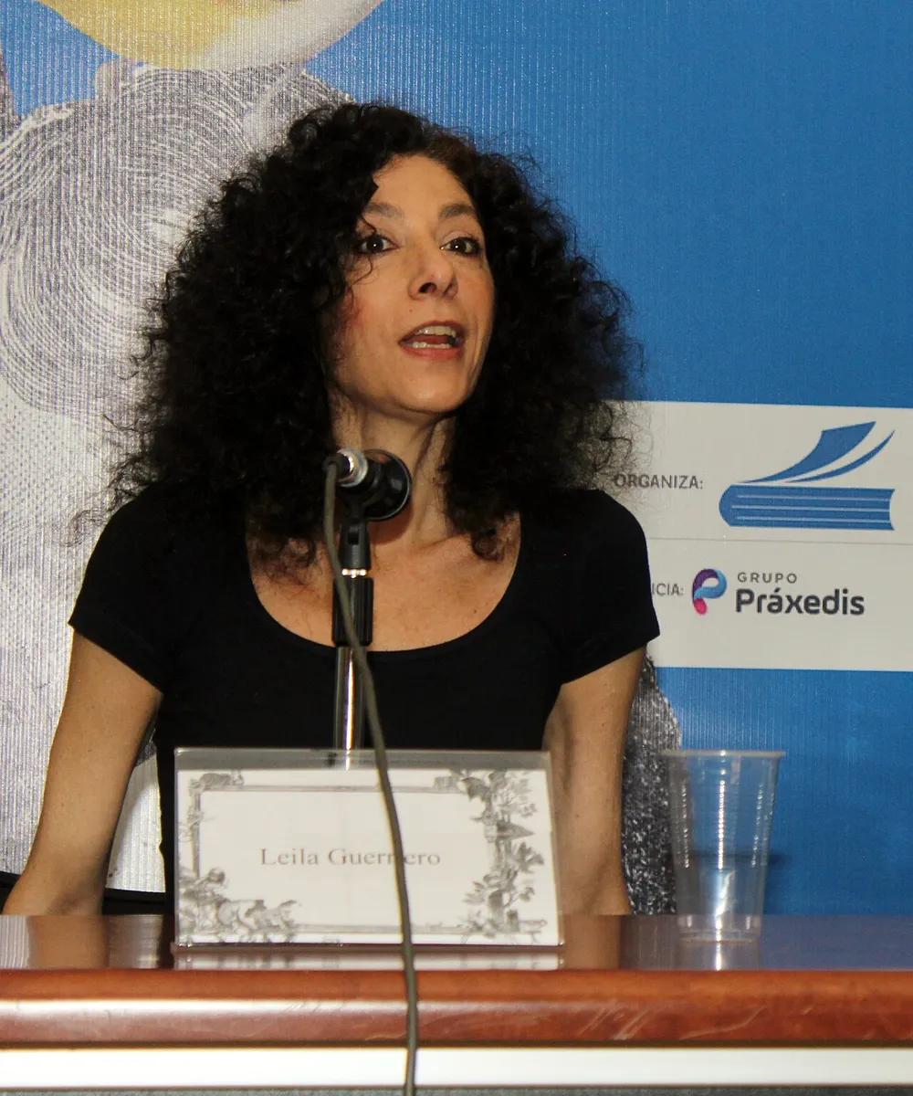 A jornalista e escritora argentina Leila Guerriero na Feira Internacional do Livro de Santiago, no Chile, em outubro de 2018.