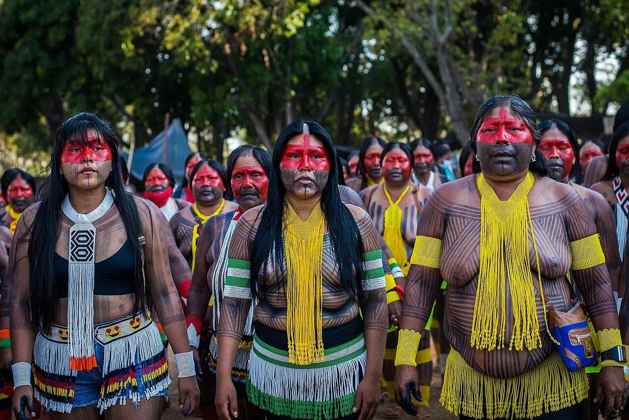 Mujeres del pueblo Kayapó durante un encuentro nacional de pueblos indígenas, en 2021.