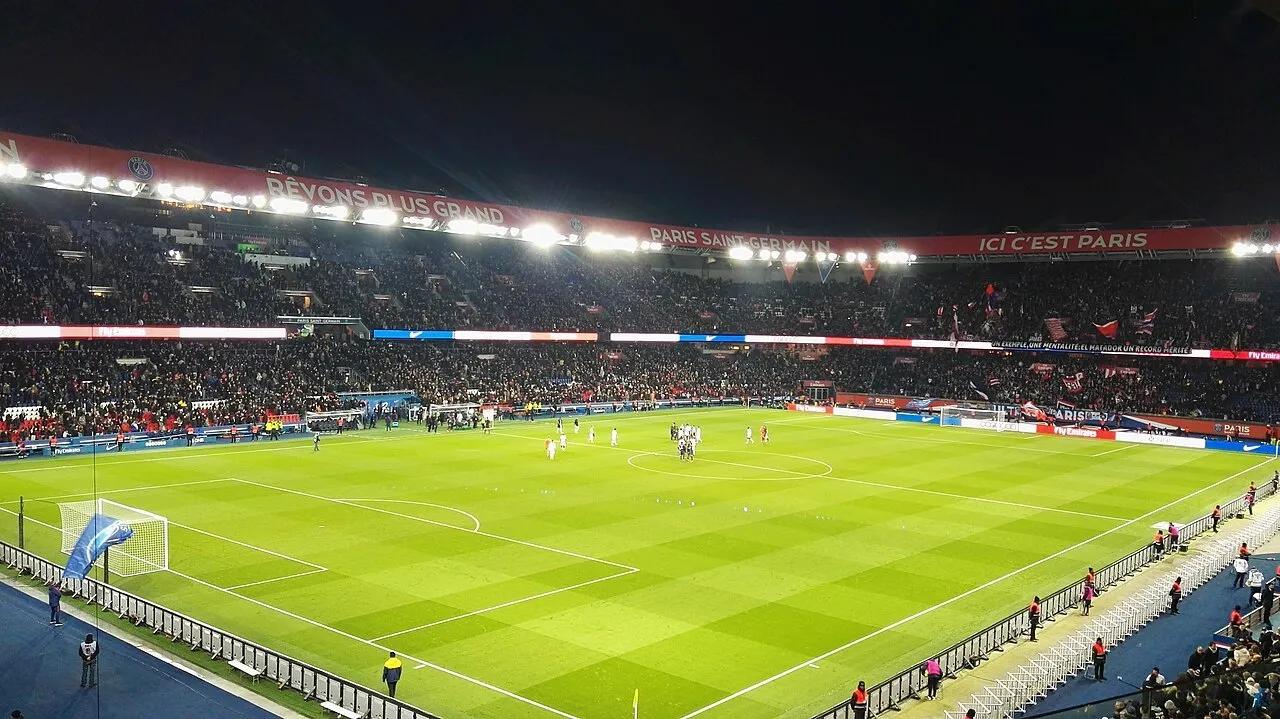 O Parc des Princes, estádio do Paris Saint-Germain, em jogo do Campeonato Francês em 2018.