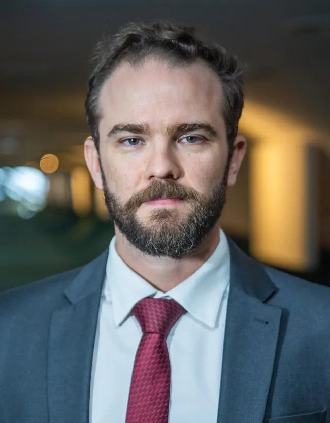 Dario Durigan em retrato oficial de 2023, quando era secretário-executivo do Ministério da Fazenda.