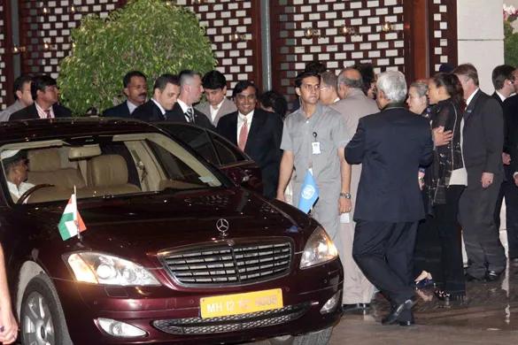 Mukesh Ambani, presidente da Reliance Industries, em jantar que ofereceu ao secretário-geral da ONU, em 2012.
